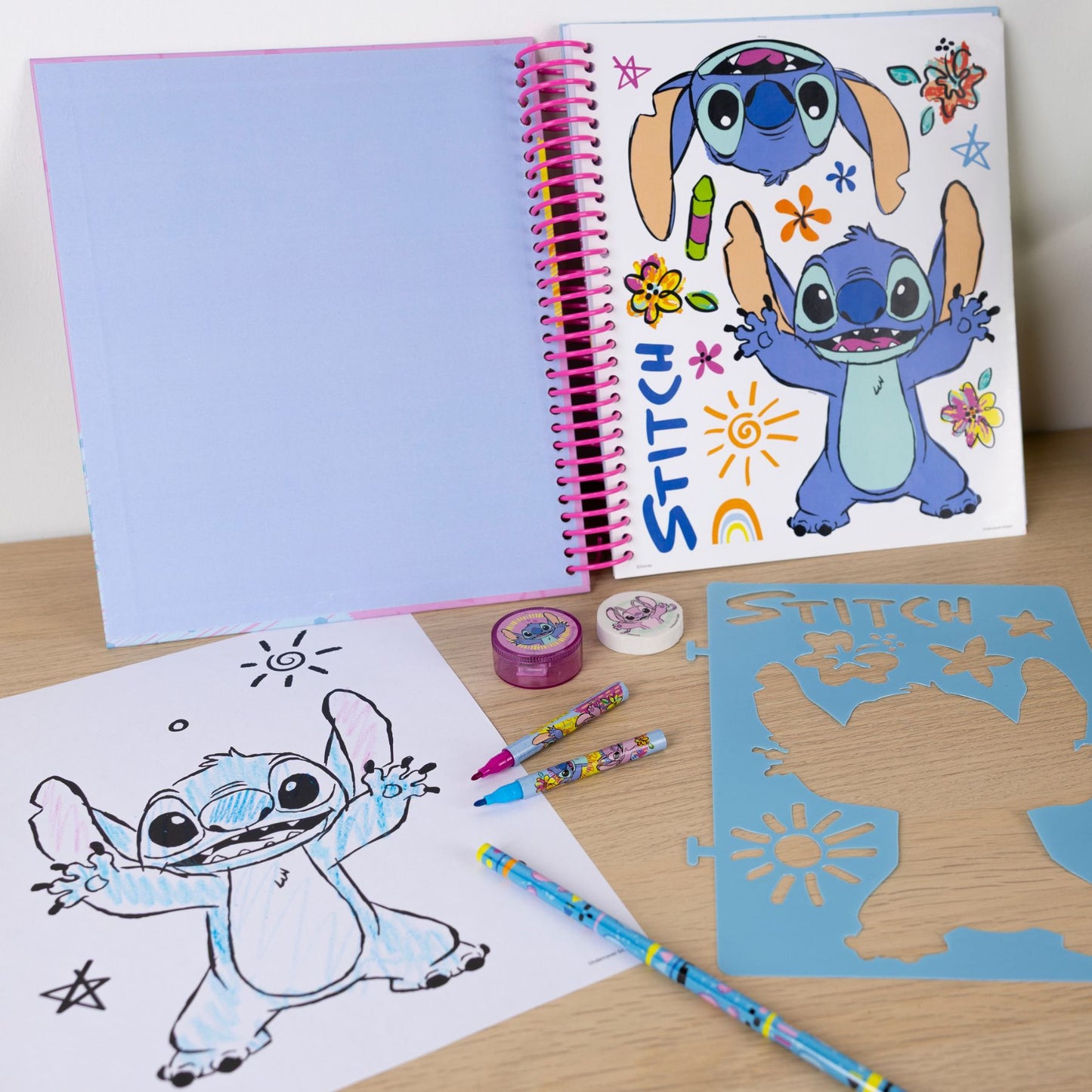 Lilo & Stitch kleurset met stickers en stiften
