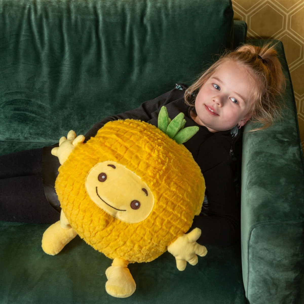 Noxxiez handwarmer - knuffel - kussen - ananas